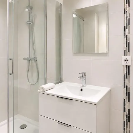 Charrelle - T2 Lumineux Equipe • 4 Pers • Centre • Tram A Pied Appartement